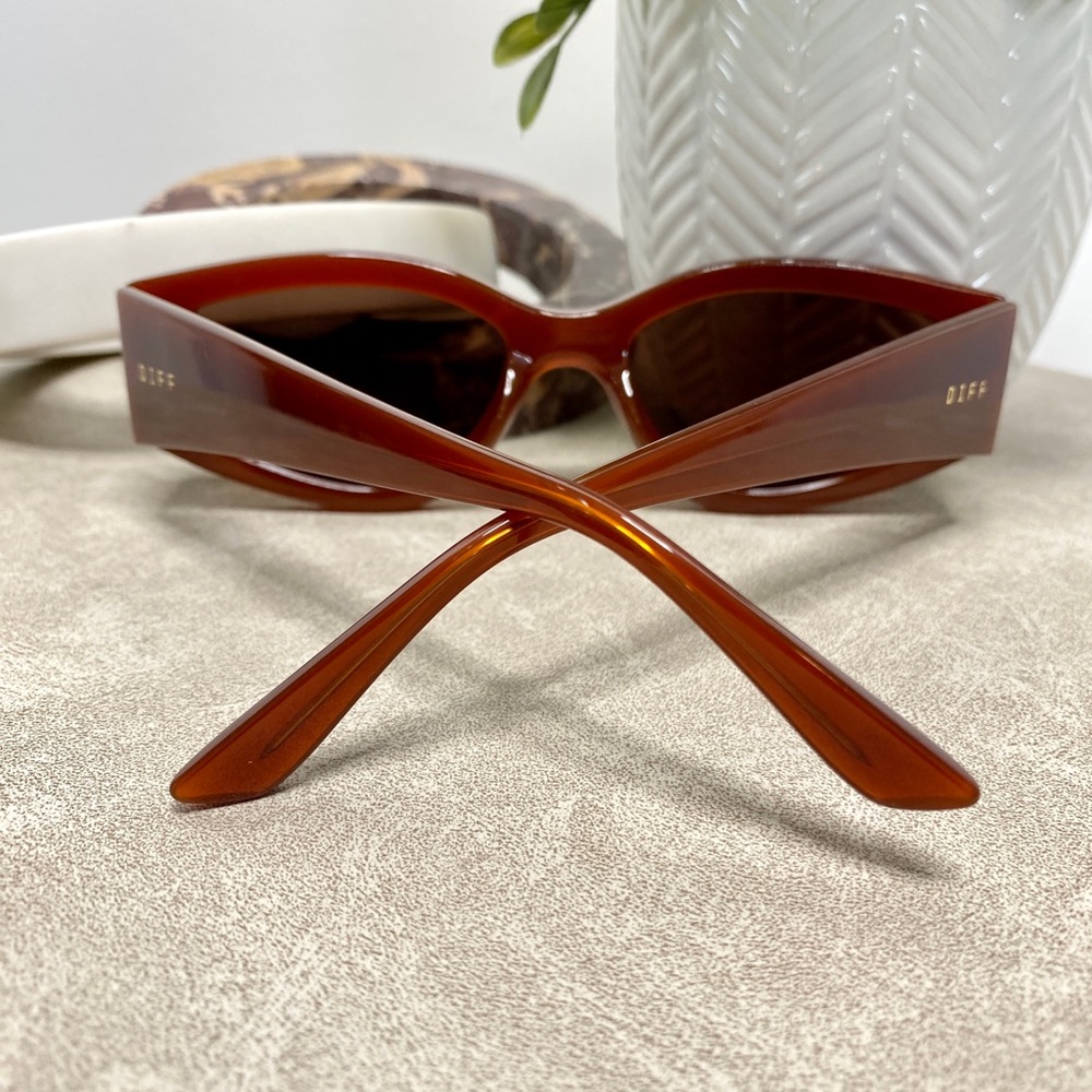 DIFF 55mm Kai Oval Sunglasses Nutshell Frame Brow… - image 4